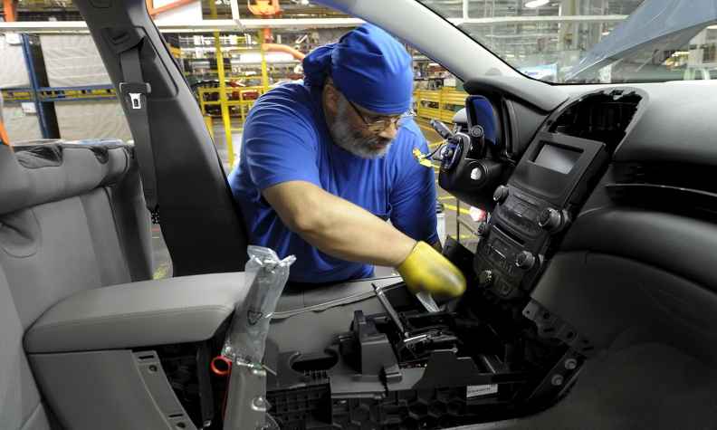 For thousands of U.S. auto workers, downturn comes fast